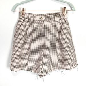 Vintage pink plaid cut off pleated shorts size 6